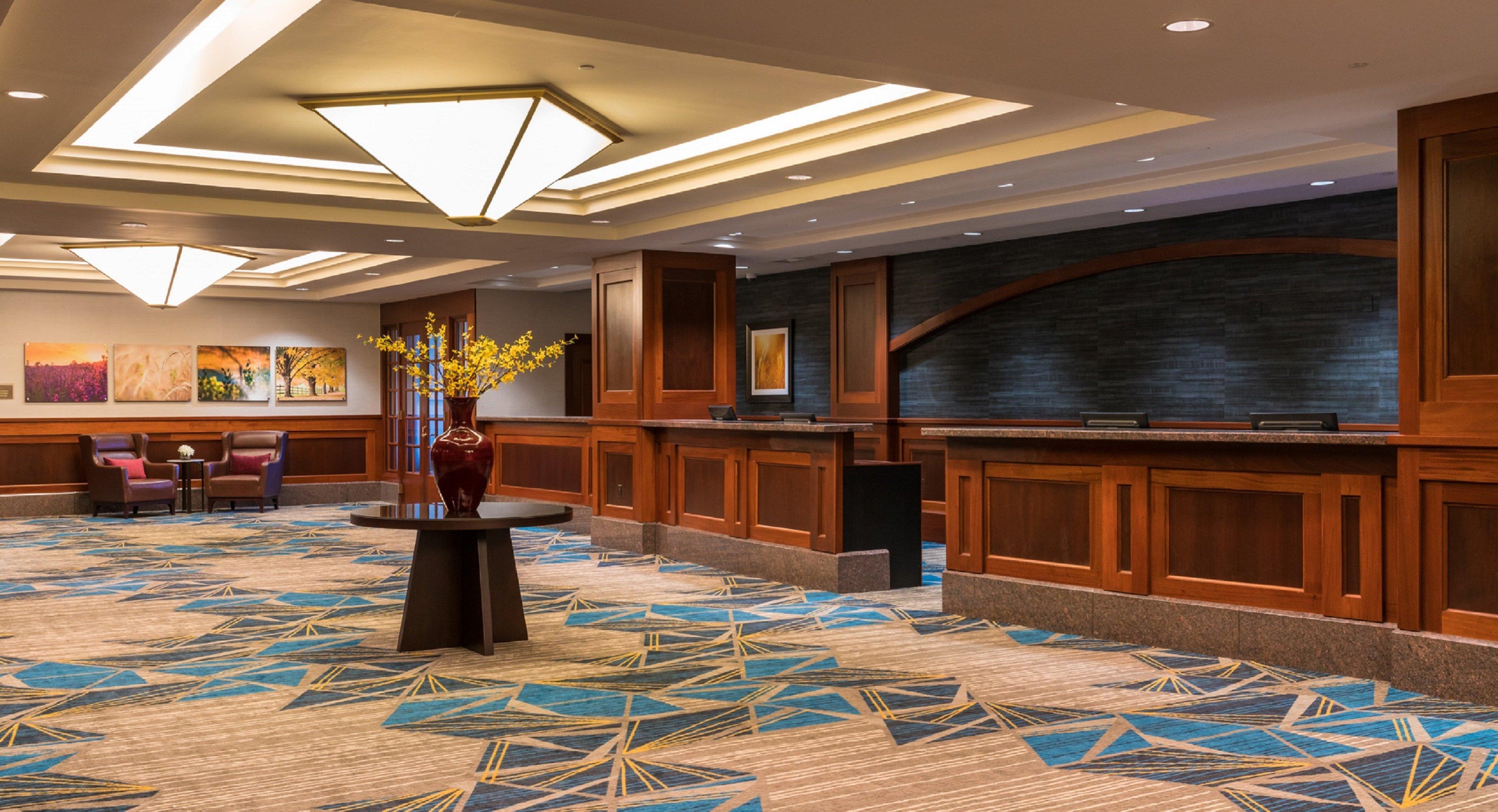Crowne Plaza Springfield Convention Center By Ihg Hotel Exterior foto