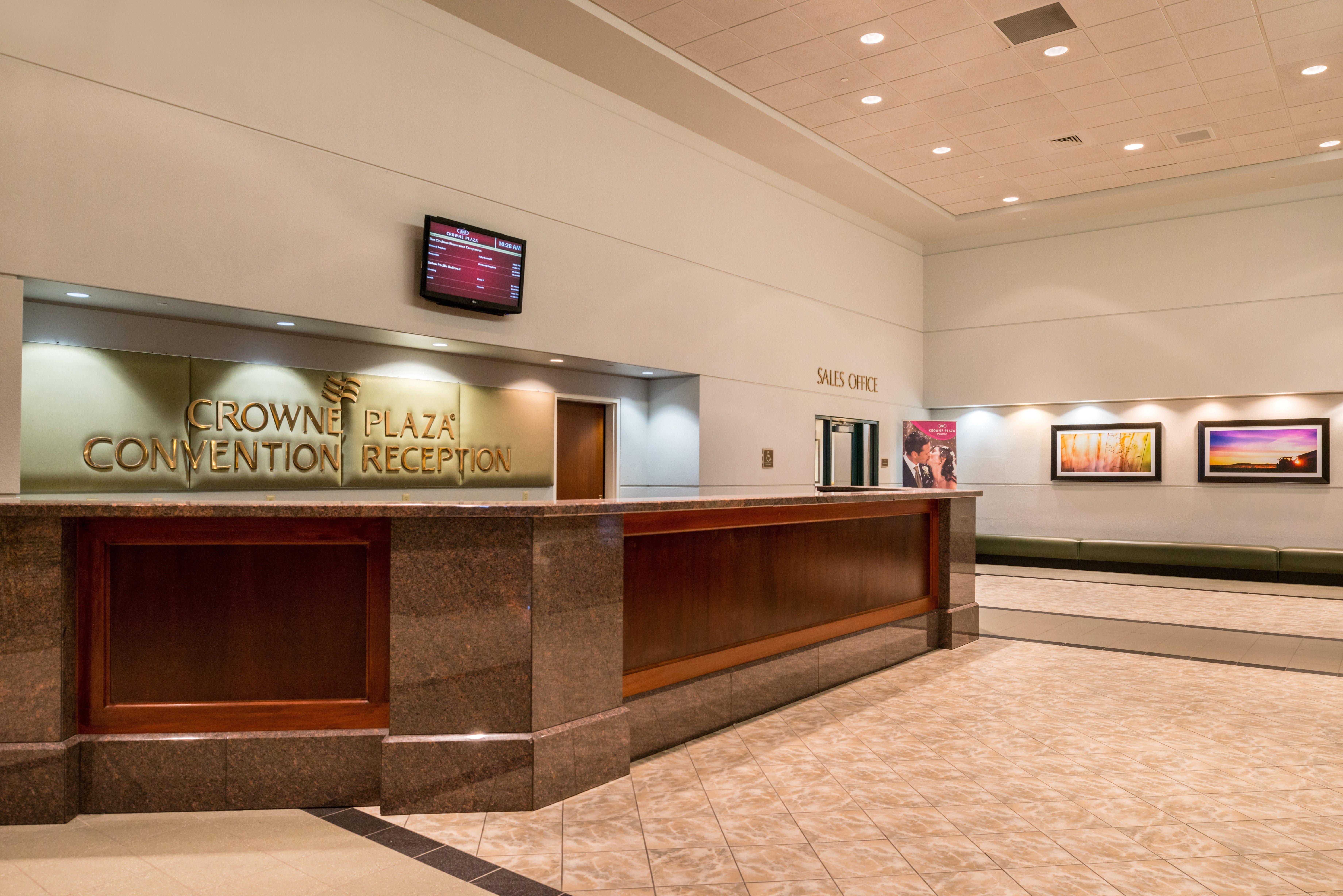 Crowne Plaza Springfield Convention Center By Ihg Hotel Exterior foto