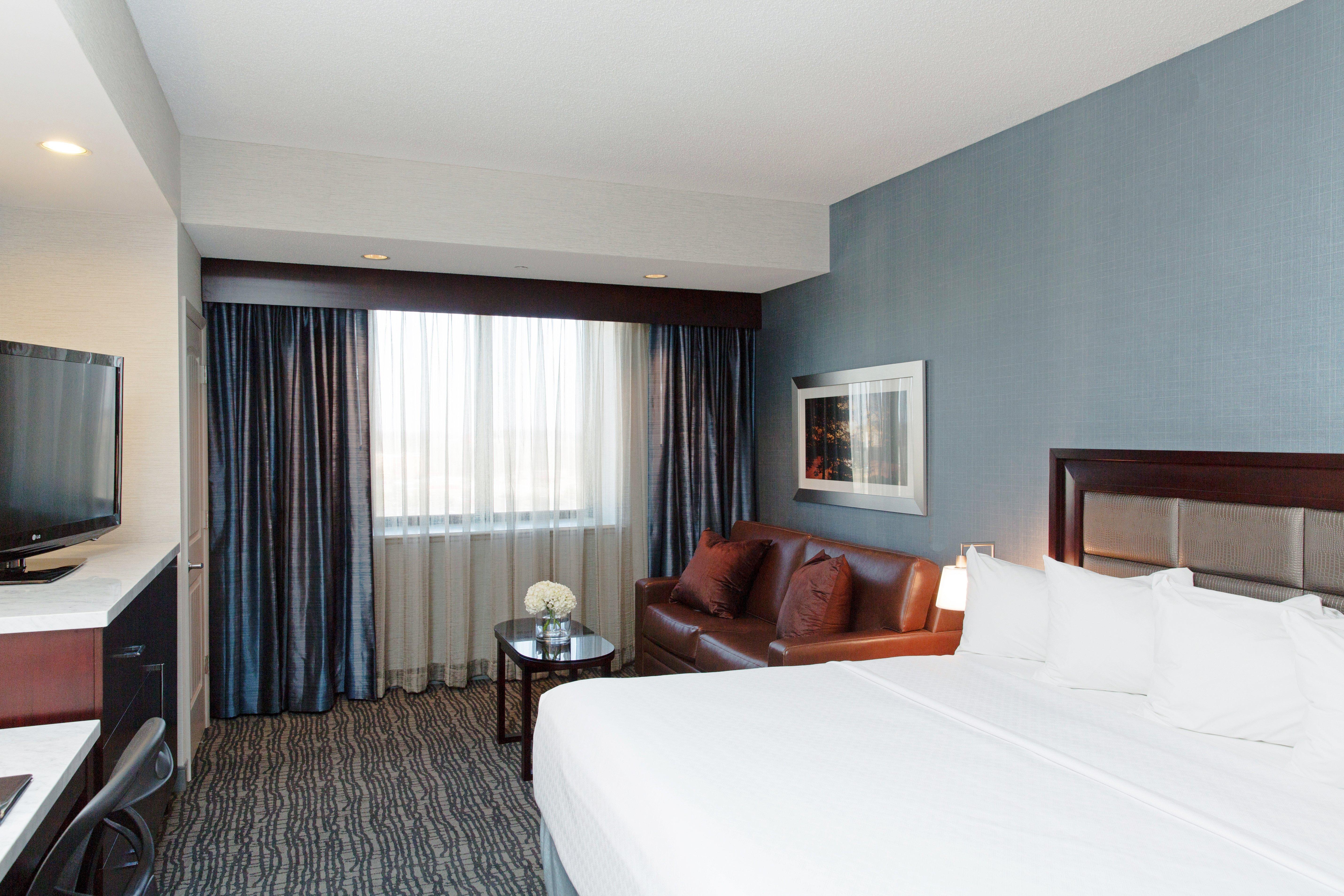 Crowne Plaza Springfield Convention Center By Ihg Hotel Exterior foto
